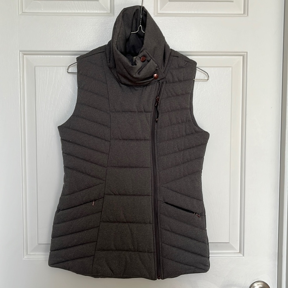 Grey CALIA by Carrie Underwood Vest Size XS